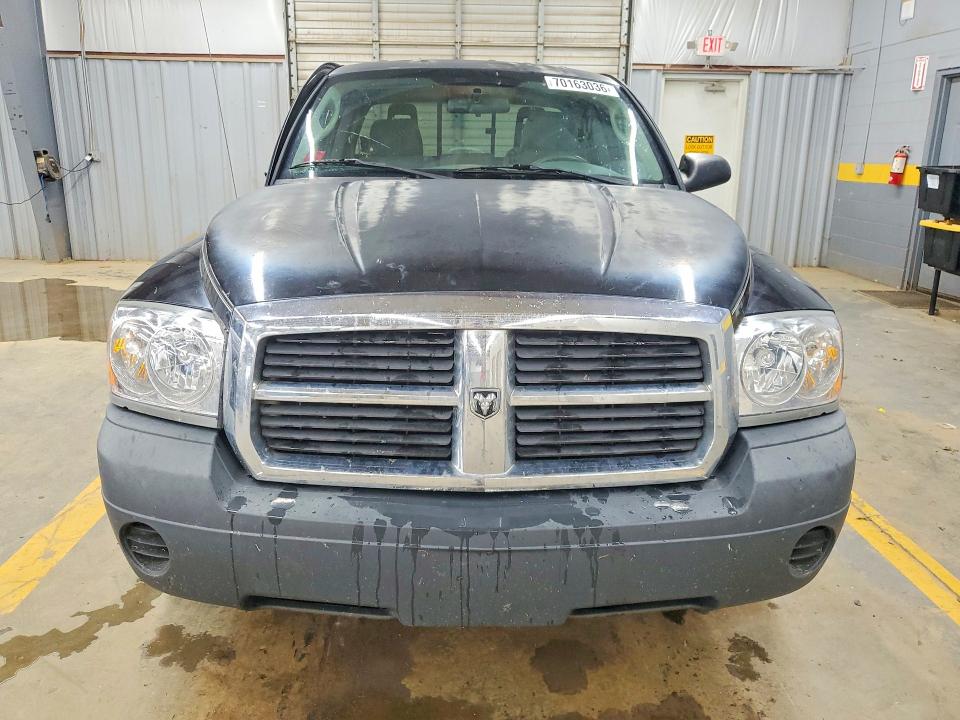 70163036 :رقم المزاد ، 1D7HE22K85S271310 vin ، 2005 Dodge Dakota مزاد بيع