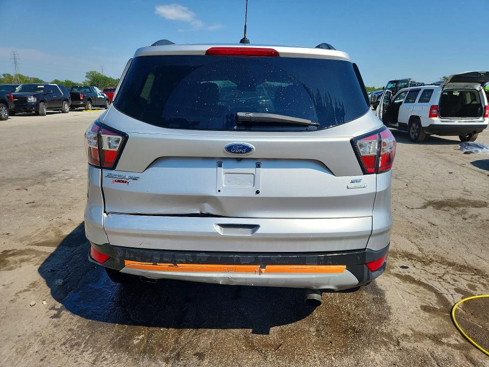 Продаж на аукціоні авто 2018 Ford Escape, vin: 1FMCU0GDXJUC40883, номер лоту: 67215446