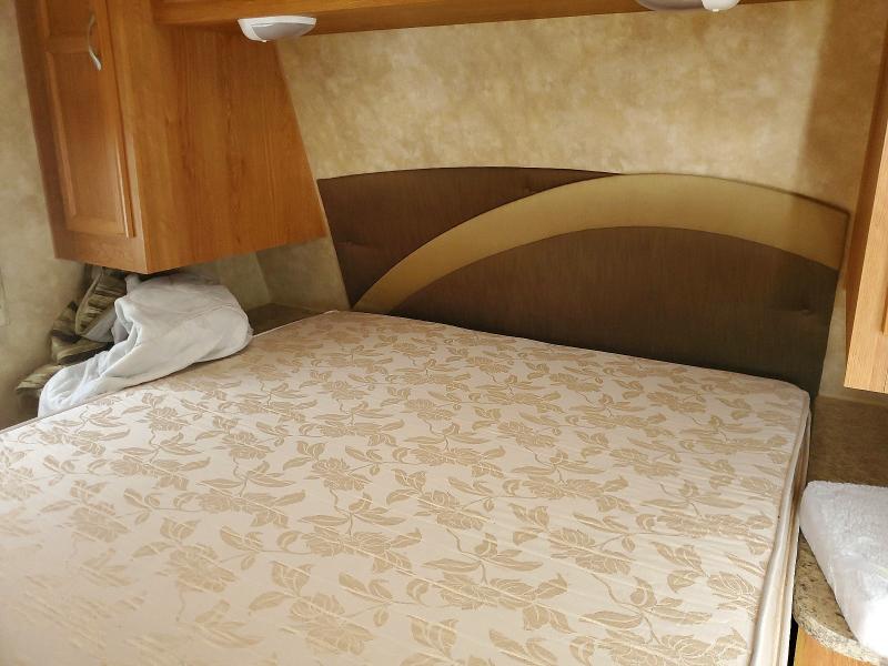 Продаж на аукціоні авто 2009 Jayco 32bhds, vin: IUJBJ02R491EG1077, номер лоту: 66203936