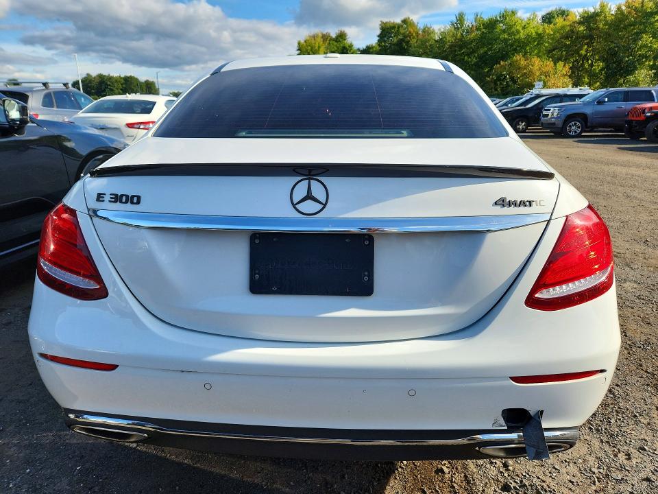 2018 Mercedes-benz E მანქანა იყიდება აუქციონზე, vin: WDDZF4KB9JA314209, აუქციონის ნომერი: 70191586