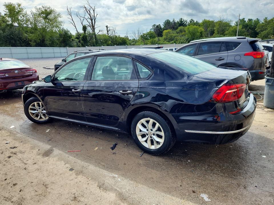 68375406 :رقم المزاد ، 1VWAA7A36JC003985 vin ، 2018 Volkswagen Passat مزاد بيع