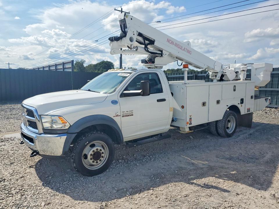 69613316 :رقم المزاد ، 3C7WRMBL7EG267401 vin ، 2014 Ram 5500 مزاد بيع
