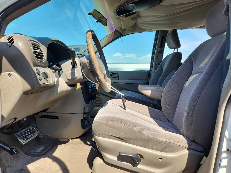 70672596 :رقم المزاد ، 1B4GP45312B552857 vin ، 2002 Dodge Caravan مزاد بيع