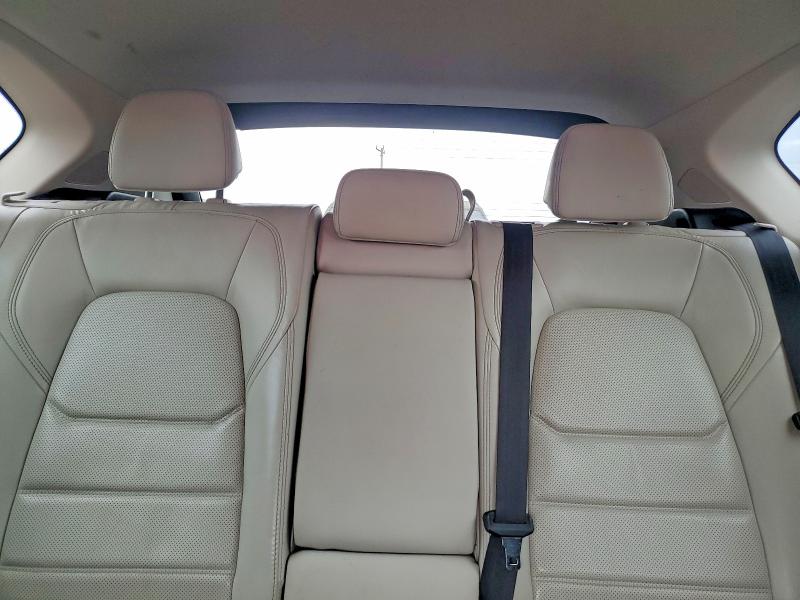 68044926 :رقم المزاد ، JM3KFBDL3H0181394 vin ، 2017 Mazda Cx-5 مزاد بيع