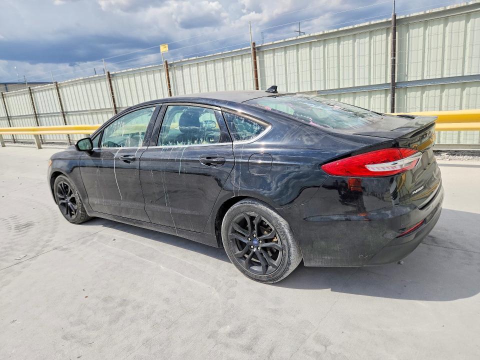 68240946 :رقم المزاد ، 3FA6P0HDXKR231686 vin ، 2019 Ford Fusion مزاد بيع