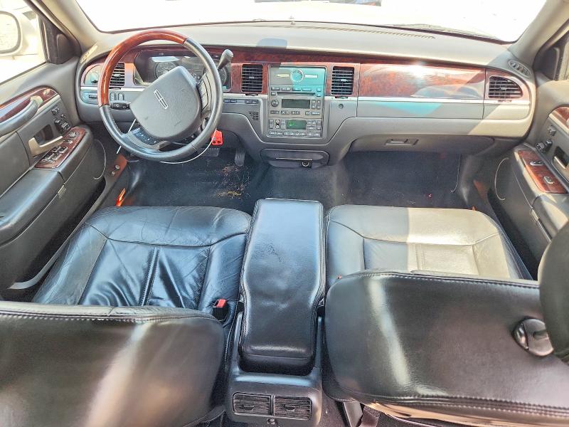 Aukcja sprzedaży 2008 Lincoln Town Car, vin: 2LNHM82V68X659711, numer aukcji: 65834156