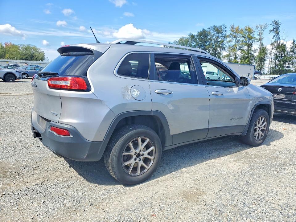 67916546 :رقم المزاد ، 1C4PJMCS2EW223340 vin ، 2014 Jeep Cherokee مزاد بيع