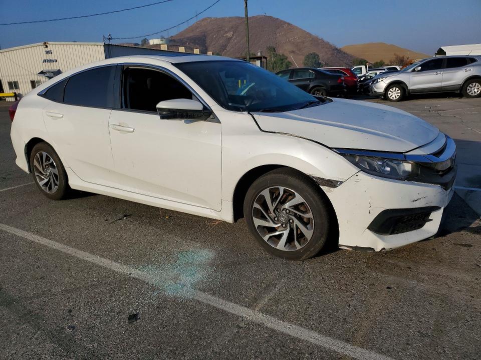 Aukcja sprzedaży 2016 Honda Civic, vin: 2HGFC2F70GH570976, numer aukcji: 70420476