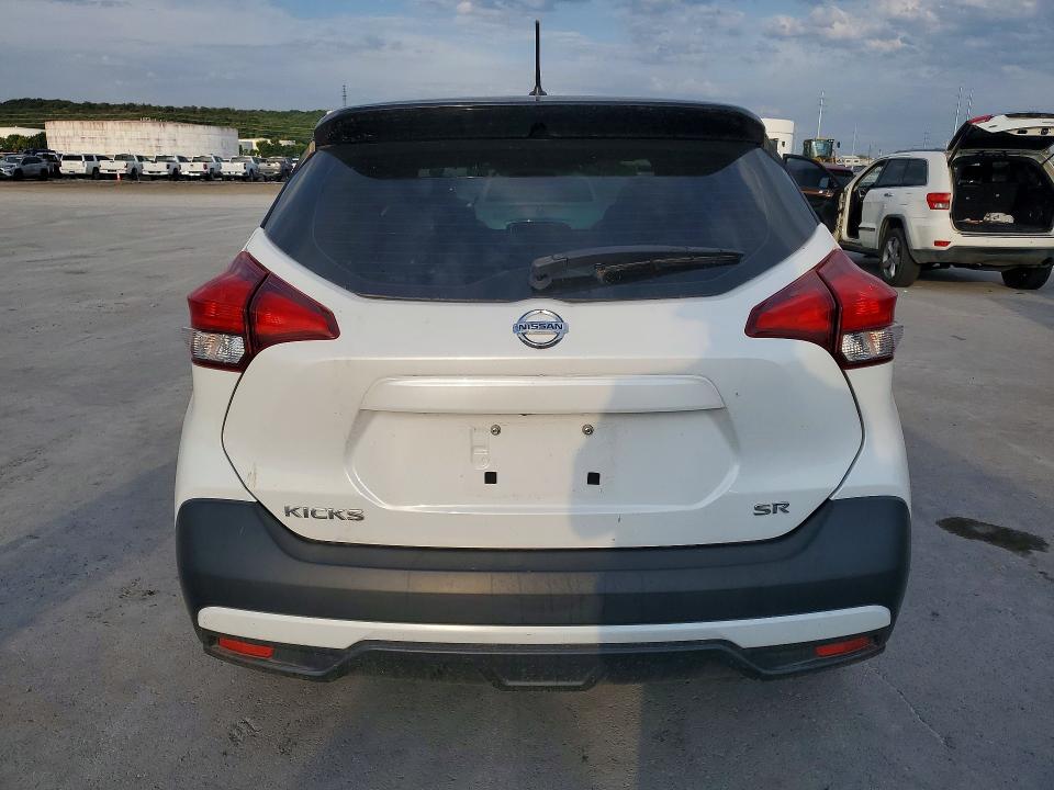 2018 Nissan Kicks მანქანა იყიდება აუქციონზე, vin: 3N1CP5CU4JL510413, აუქციონის ნომერი: 70852806