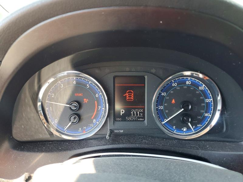 Продаж на аукціоні авто 2018 Toyota Corolla, vin: 5YFBURHE2JP752968, номер лоту: 67468046
