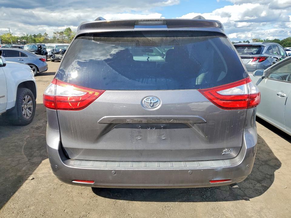Aukcja sprzedaży 2016 Toyota Sienna, vin: 5TDDK3DC4GS131666, numer aukcji: 68941416