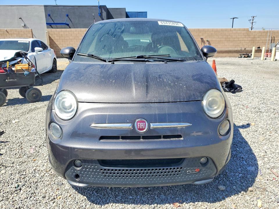 Продаж на аукціоні авто 2015 Fiat 500, vin: 3C3CFFGE2FT749771, номер лоту: 69435896