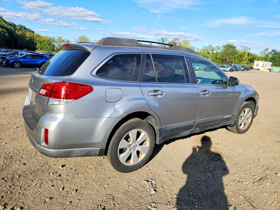 70571576 :رقم المزاد ، 4S4BRCGC2B3366815 vin ، 2011 Subaru Outback مزاد بيع