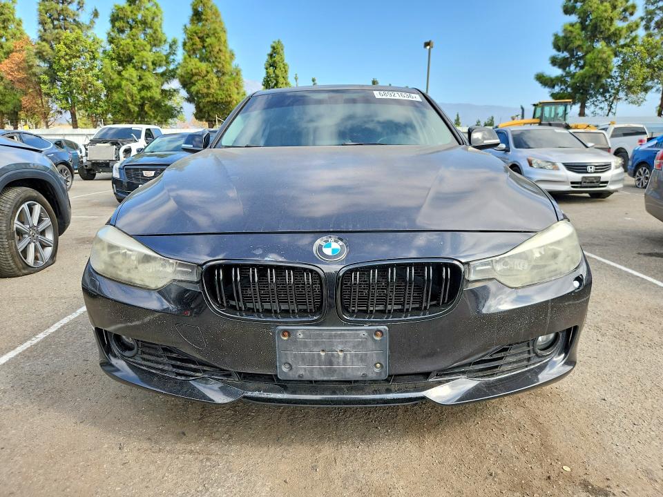 68921636 :رقم المزاد ، WBA3C1C59DF436167 vin ، 2013 Bmw 328 مزاد بيع