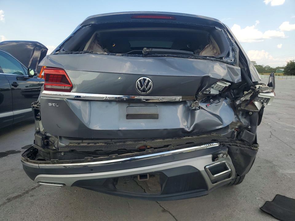 2018 Volkswagen Atlas მანქანა იყიდება აუქციონზე, vin: 1V2NR2CA0JC571403, აუქციონის ნომერი: 68010926