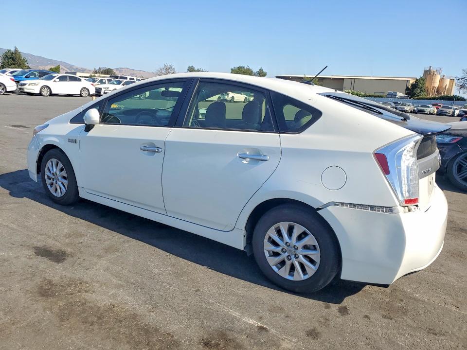 Aukcja sprzedaży 2015 Toyota Prius Plug-in Hybrid, vin: JTDKN3DPXF3071328, numer aukcji: 69043686