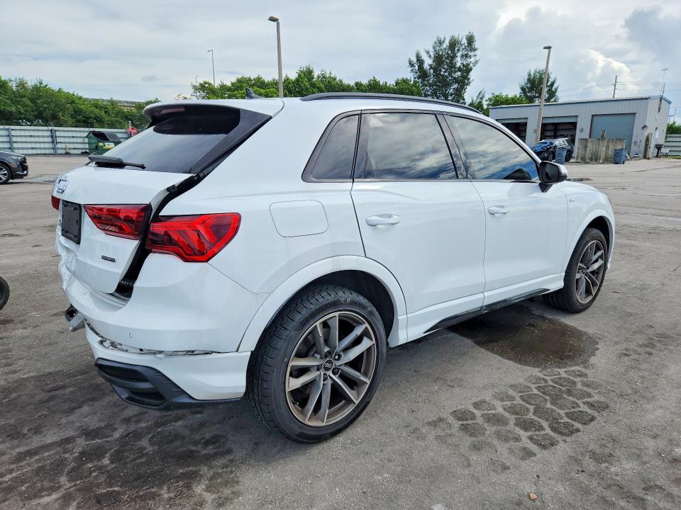 2022 Audi Q3 მანქანა იყიდება აუქციონზე, vin: WA1DECF3XN1048090, აუქციონის ნომერი: 69937486