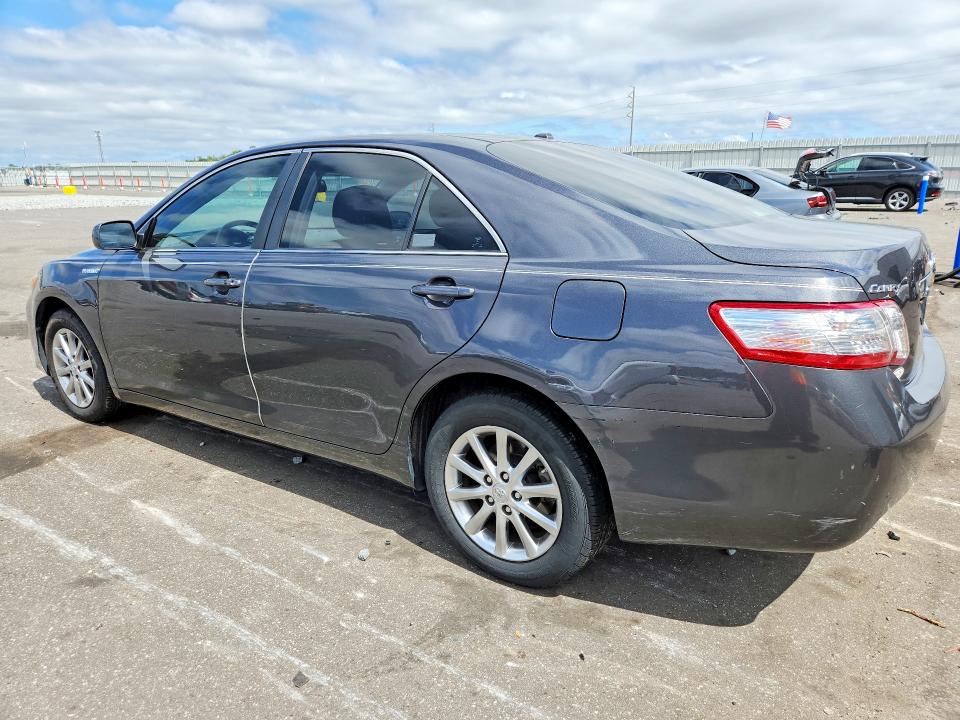2011 Toyota Camry მანქანა იყიდება აუქციონზე, vin: 4T1BB3EK5BU132094, აუქციონის ნომერი: 70318286