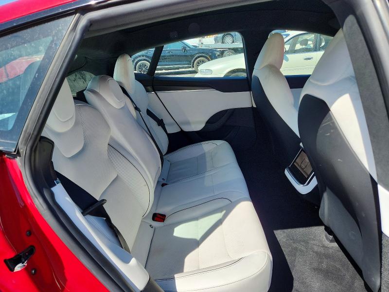 Продажа на аукционе авто 2022 Tesla Model S, vin: 5YJSA1E61NF470636, номер лота: 68894636