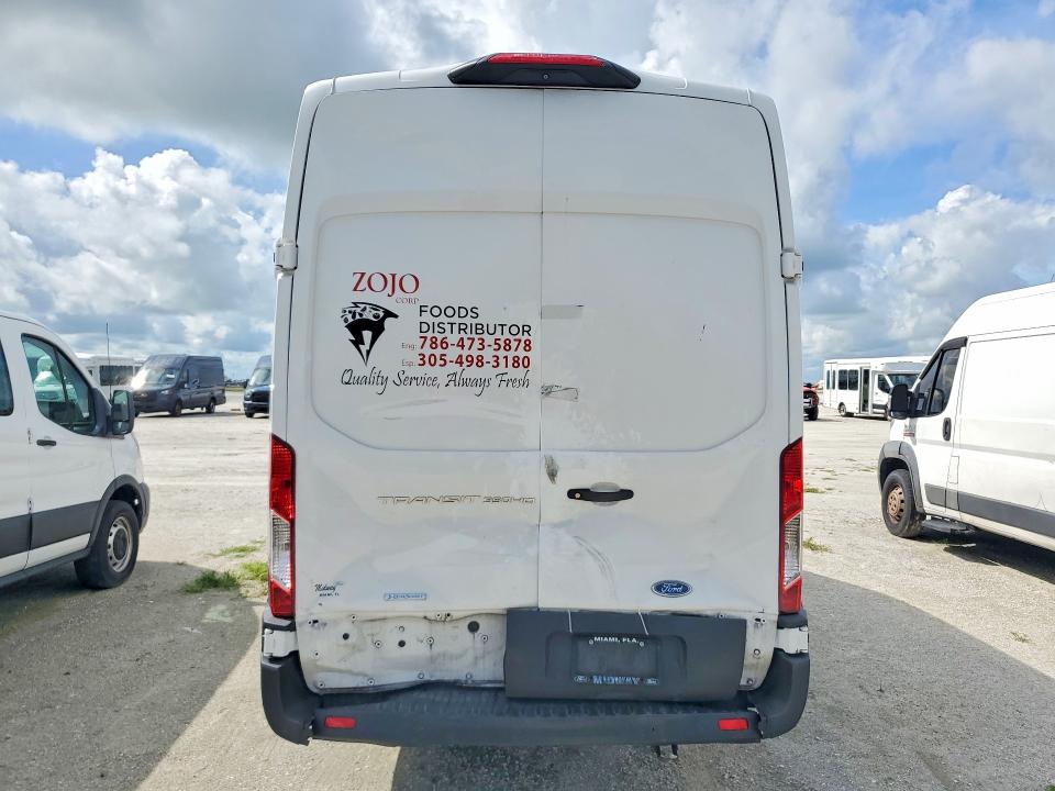 Продажа на аукционе авто 2022 Ford Transit, vin: 1FTRU8XG9NKA17873, номер лота: 64999286