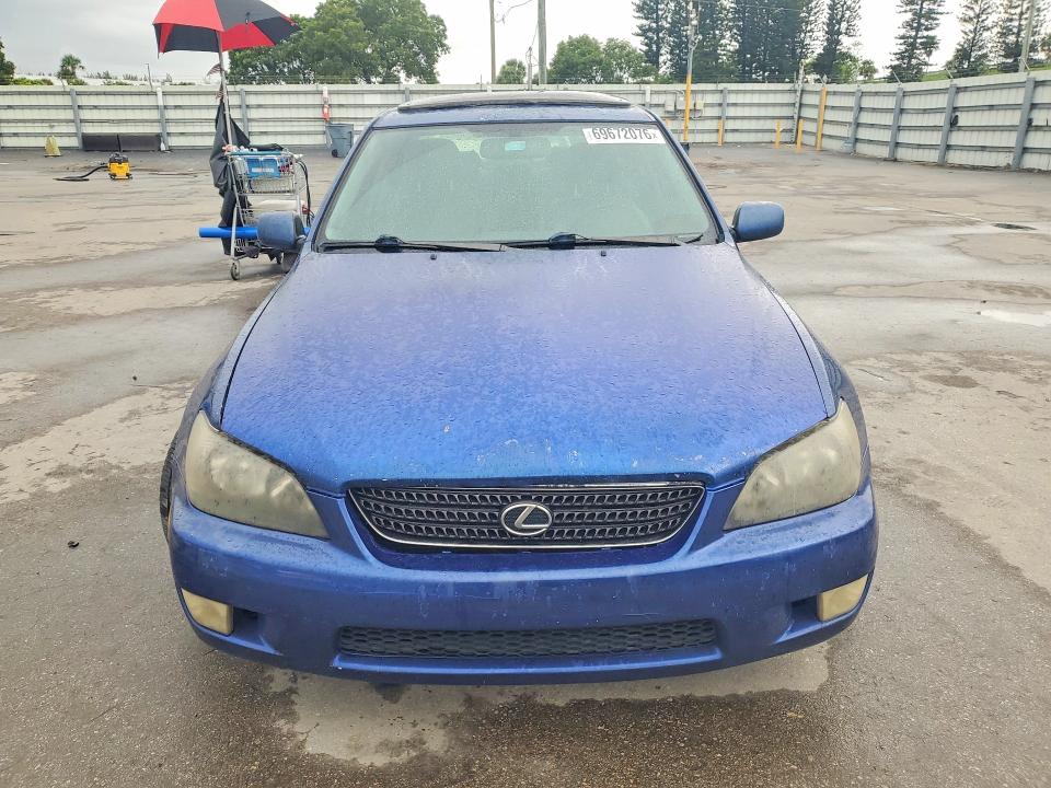 69672076 :رقم المزاد ، JTHBD192120048034 vin ، 2002 Lexus Is مزاد بيع