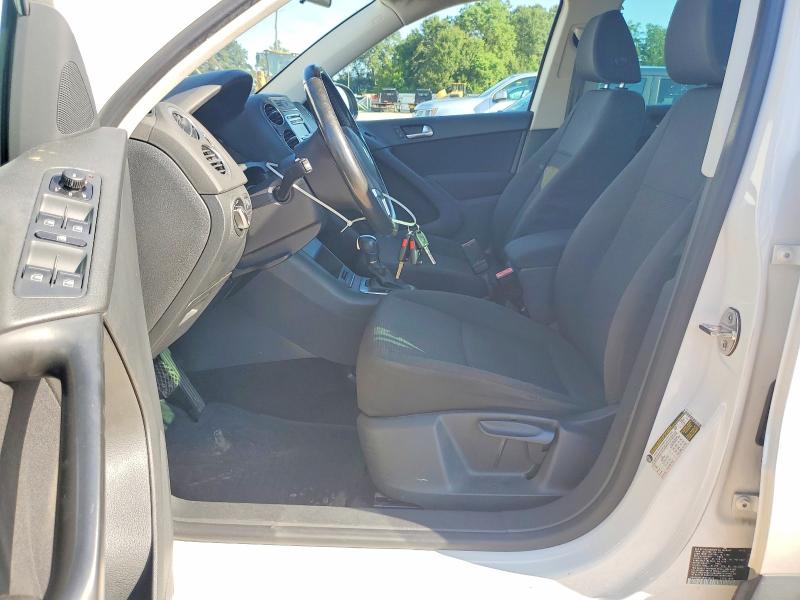 67887986 :رقم المزاد ، WVGAV3AXXDW566460 vin ، 2013 Volkswagen Tiguan مزاد بيع