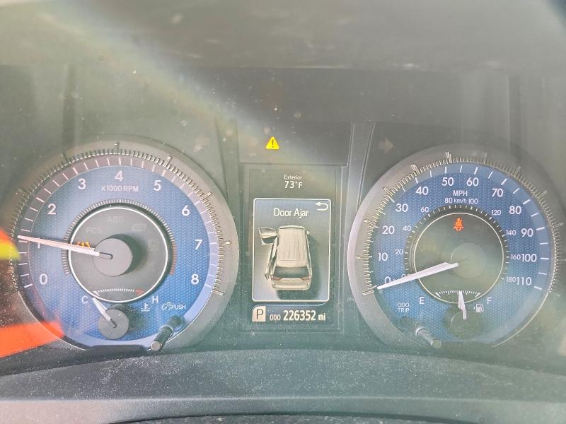 68588606 :رقم المزاد ، 5TDKZ3DC9JS938873 vin ، 2018 Toyota Sienna مزاد بيع