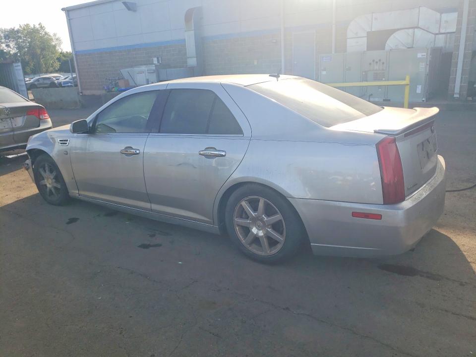 70177656 :رقم المزاد ، 1G6DW67V580116426 vin ، 2008 Cadillac Sts مزاد بيع