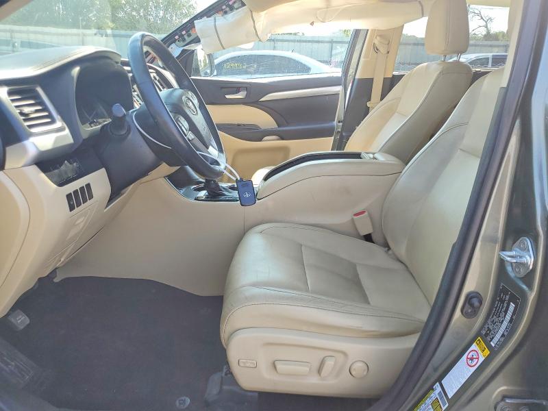 2016 Toyota Highlander მანქანა იყიდება აუქციონზე, vin: 5TDJKRFH9GS300451, აუქციონის ნომერი: 67524296
