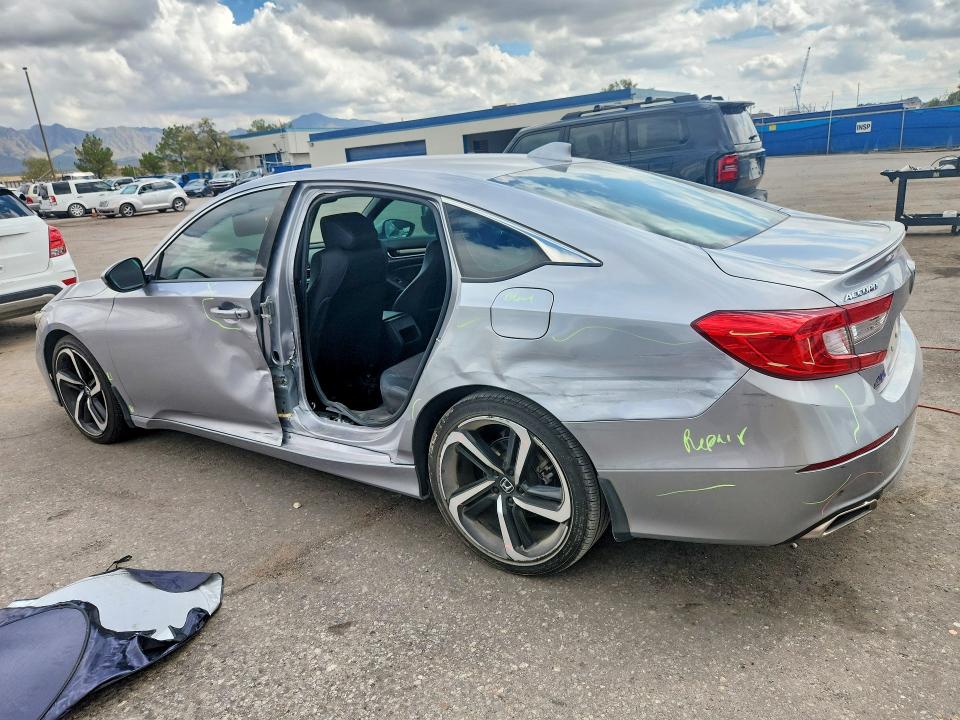 70167236 :رقم المزاد ، 1HGCV1F30LA080471 vin ، 2020 Honda Accord مزاد بيع