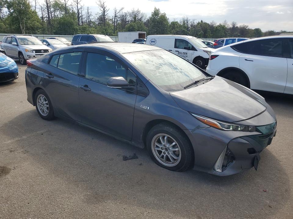 68743216 :رقم المزاد ، JTDKARFP4H3064504 vin ، 2017 Toyota Prius Prime مزاد بيع