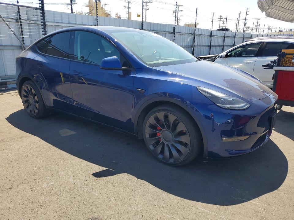 Продажа на аукционе авто 2022 Tesla Model Y, vin: 7SAYGDEF2NF330172, номер лота: 69202896