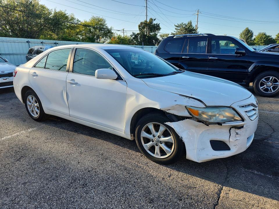 68384716 :رقم المزاد ، 4T4BF3EK0AR087221 vin ، 2010 Toyota Camry مزاد بيع