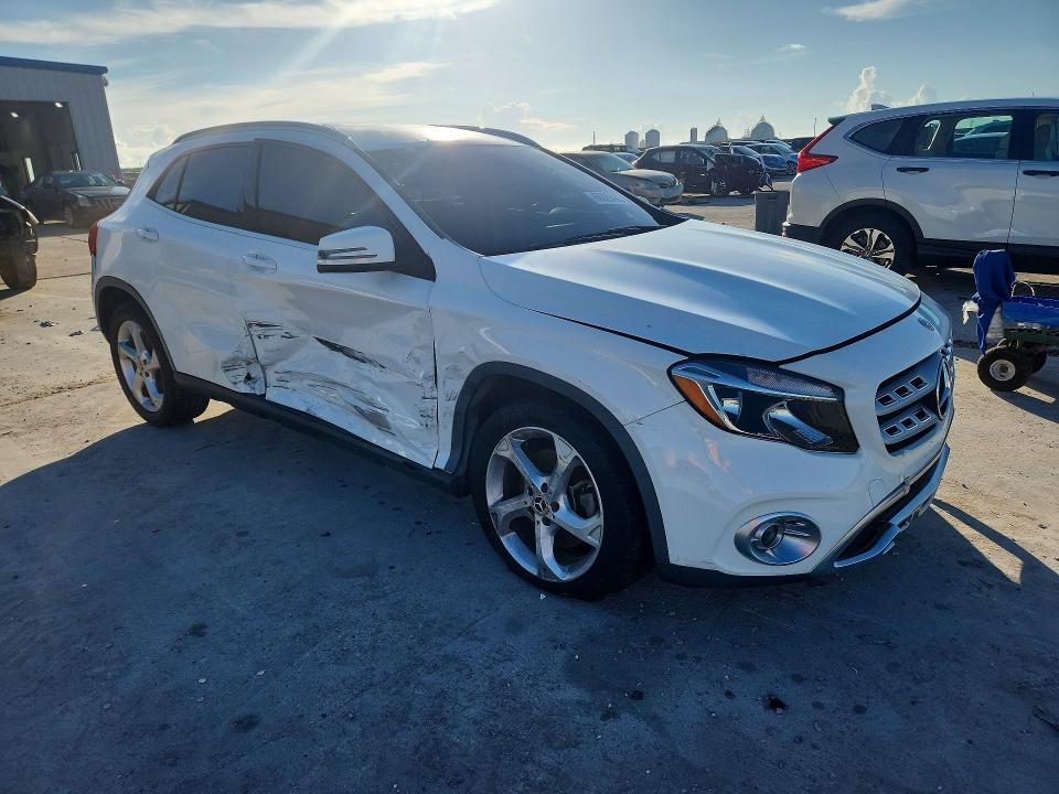 66829436 :رقم المزاد ، WDCTG4EB4KJ550688 vin ، 2019 Mercedes-benz Gla مزاد بيع