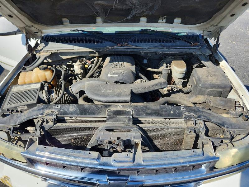 70532726 :رقم المزاد ، 1GNEC13T23J103063 vin ، 2003 Chevrolet Tahoe مزاد بيع