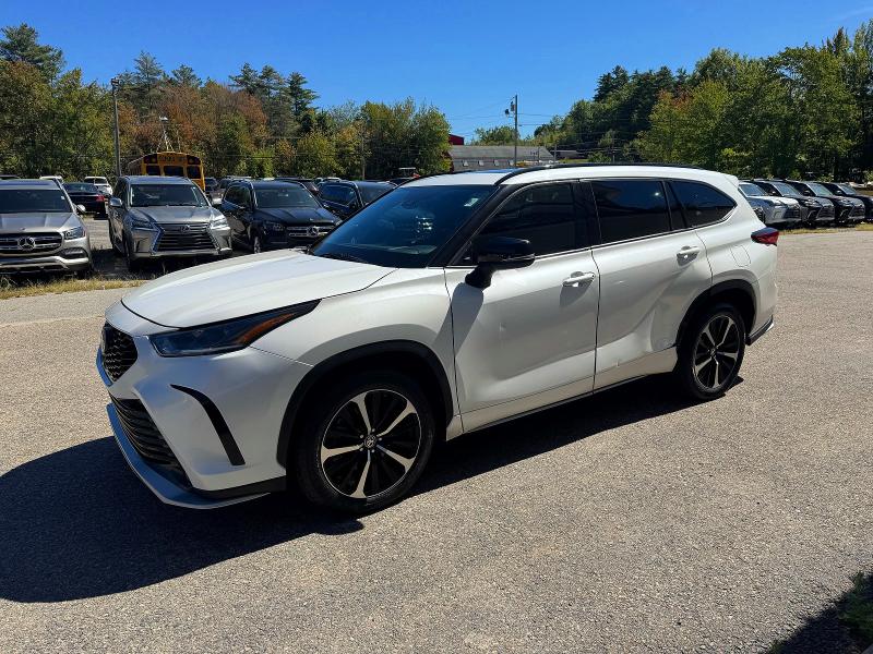 Aukcja sprzedaży 2021 Toyota Highlander, vin: 5TDJZRBH1MS070028        , numer aukcji: 69391186