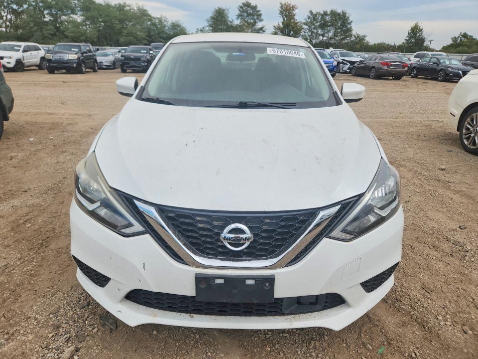 2019 Nissan Sentra მანქანა იყიდება აუქციონზე, vin: 3N1AB7AP5KY235640, აუქციონის ნომერი: 67010646