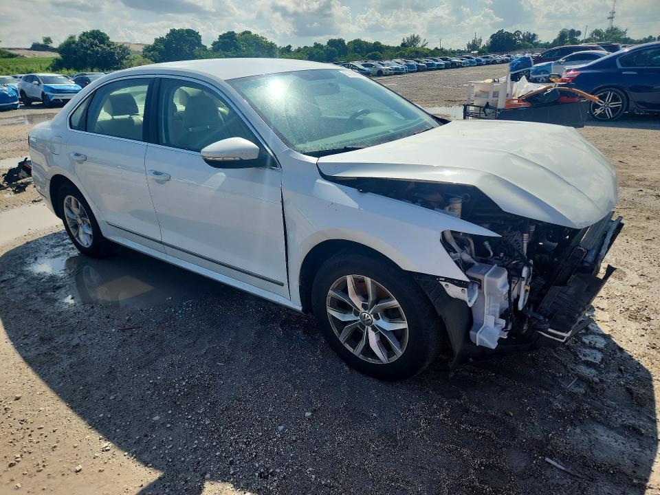 Aukcja sprzedaży 2017 Volkswagen Passat, vin: 1VWAT7A39HC068575, numer aukcji: 67299396