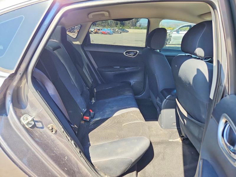 2015 Nissan Sentra მანქანა იყიდება აუქციონზე, vin: 3N1AB7AP1FY286204, აუქციონის ნომერი: 69989716
