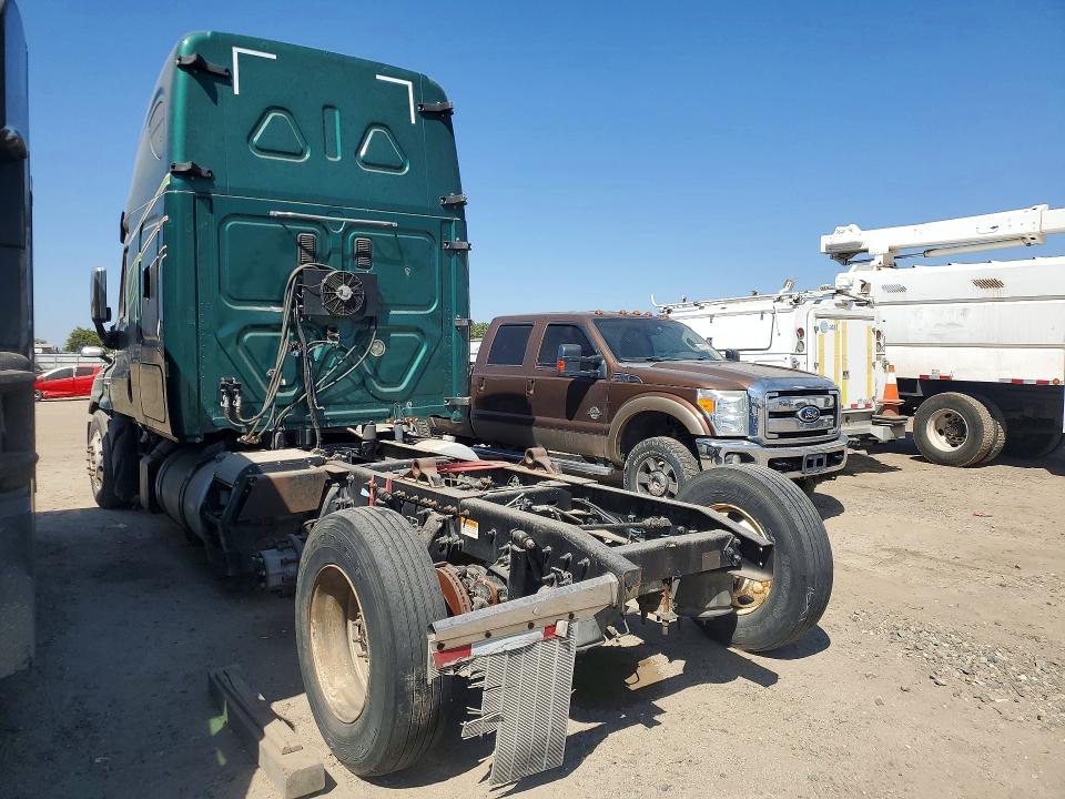 Продаж на аукціоні авто 2015 Freightliner Cascadia, vin: 3AKJGLDV1FSGL2245, номер лоту: 73745605