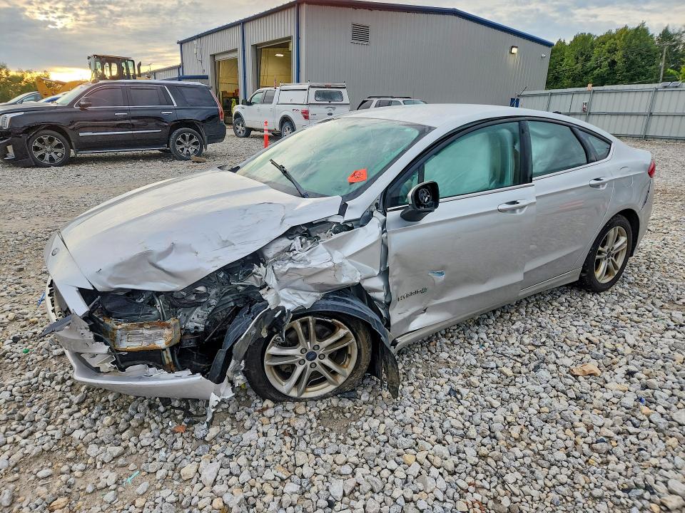 Продаж на аукціоні авто 2018 Ford Fusion, vin: 3FA6P0LU8JR216125, номер лоту: 69503286