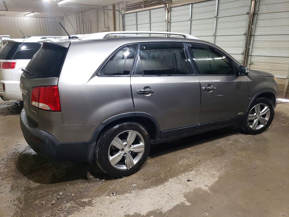 2013 Kia Sorento მანქანა იყიდება აუქციონზე, vin: 5XYKUDA24DG386569, აუქციონის ნომერი: 67658726