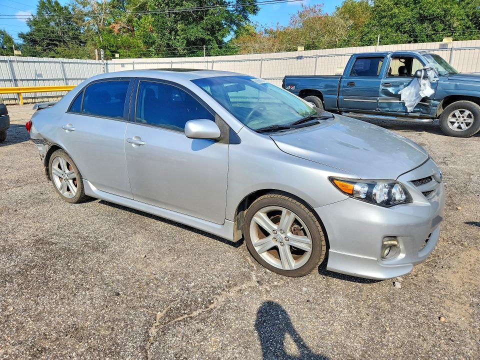 2013 Toyota Corolla მანქანა იყიდება აუქციონზე, vin: 5YFBU4EE8DP104188, აუქციონის ნომერი: 68609186