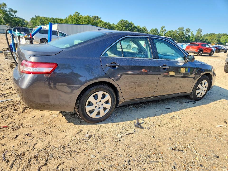 67074556 :رقم المزاد ، 4T1BF3EK2AU103882 vin ، 2010 Toyota Camry مزاد بيع