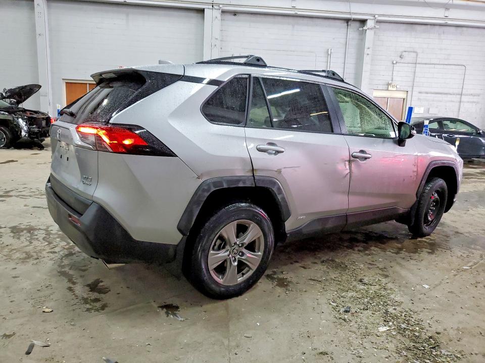 Auction sale of the 2025 Toyota Rav4 Hybrid, vin: JTMRWRFV8SJ085146, lot number: 70223966