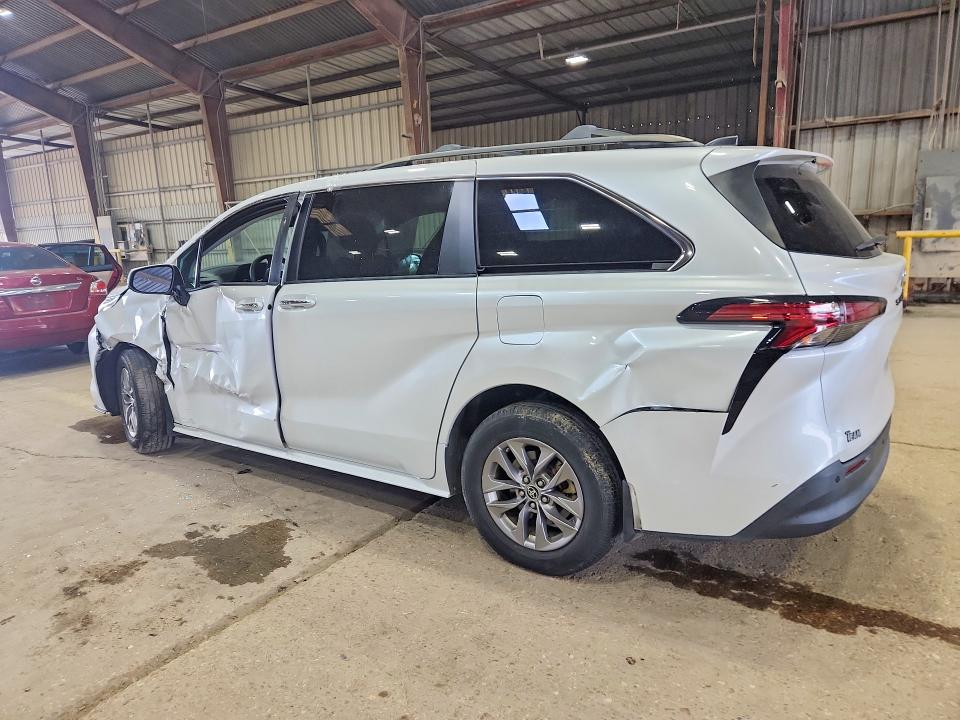 Продажа на аукционе авто 2022 Toyota Sienna, vin: 5TDYRKEC0NS105794, номер лота: 68349606