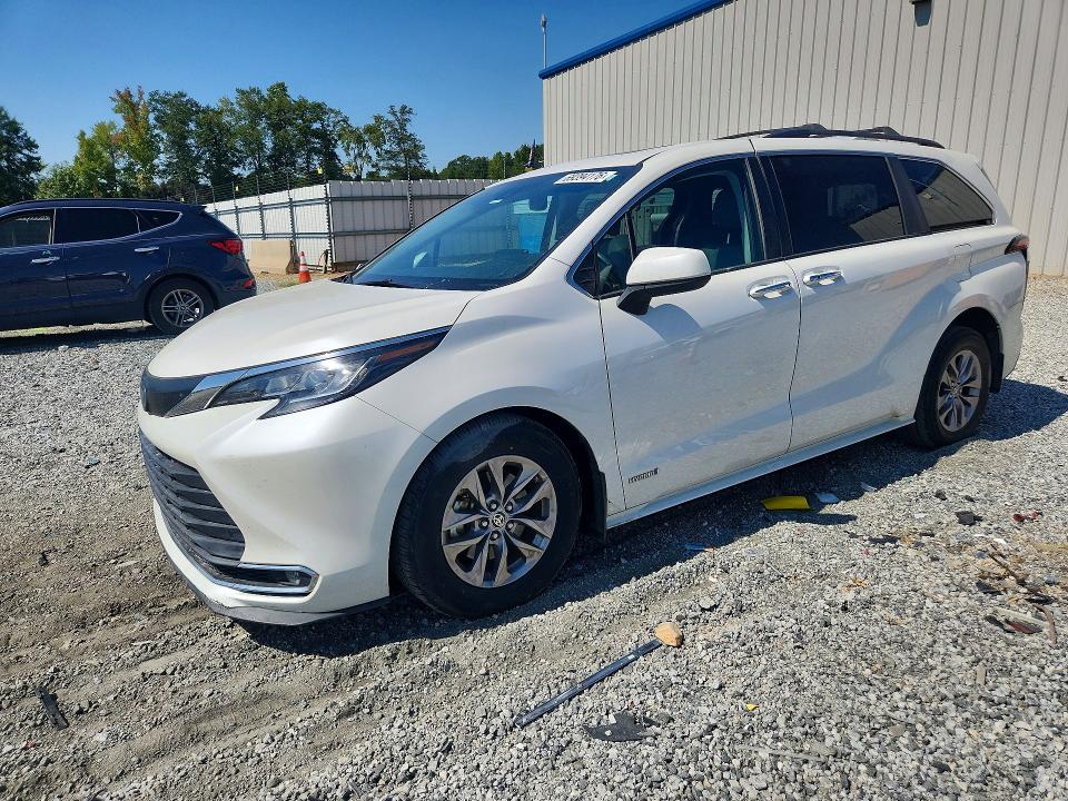 Продажа на аукционе авто 2021 Toyota Sienna, vin: 5TDYRKEC9MS019690, номер лота: 69394176