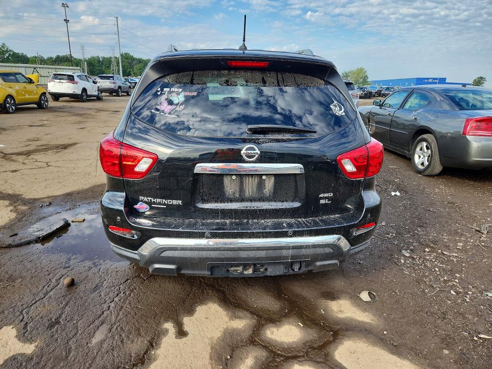 66592426 :رقم المزاد ، 5N1DR2MM6HC608532 vin ، 2017 Nissan Pathfinder مزاد بيع