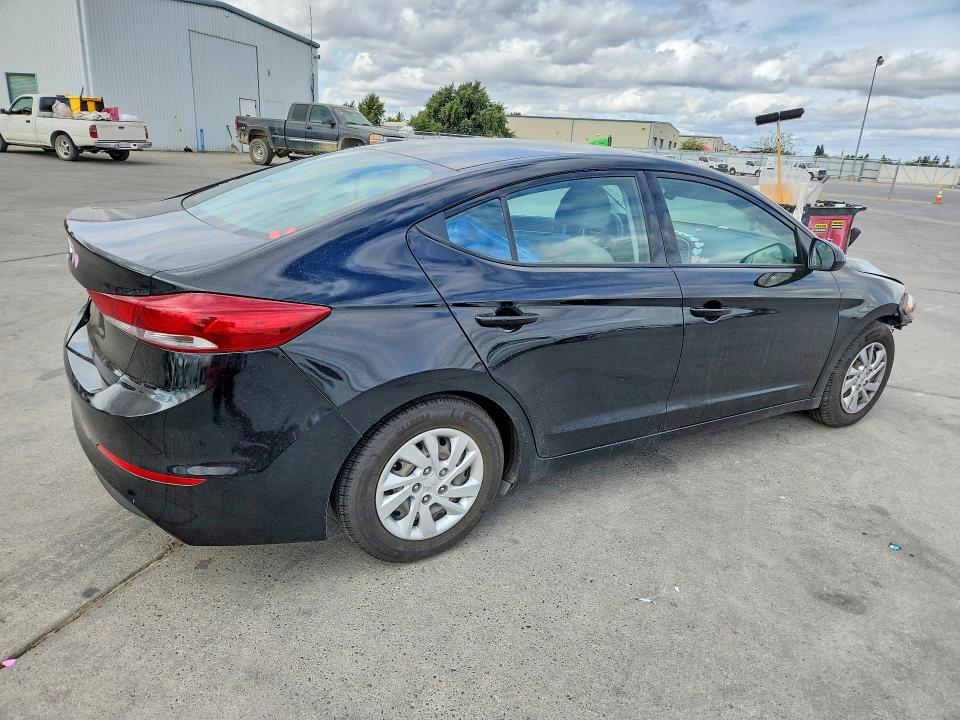 67334976 :رقم المزاد ، 5NPD74LF9JH345620 vin ، 2018 Hyundai Elantra مزاد بيع