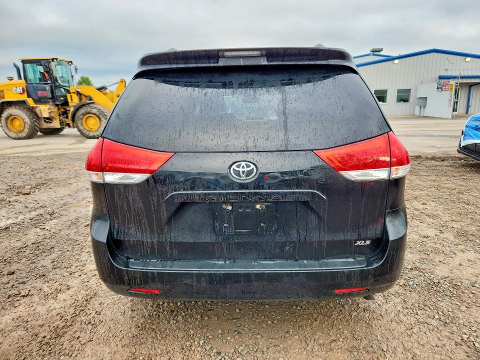 Продажа на аукционе авто 2014 Toyota Sienna, vin: 5TDYK3DC3ES426269, номер лота: 69527106